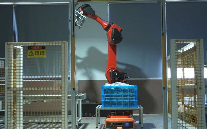 AIスマートシステムとAGV搬送ロボット
